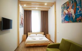 Leogrand Apartment On Drohobycha